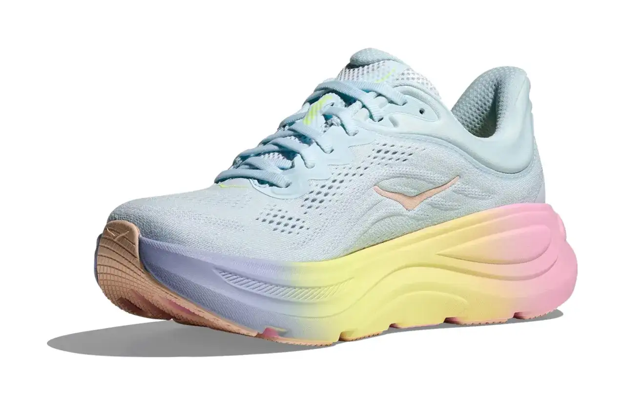 Jasnoniebieskie buty sportowe Hoka Bondi 9 damskie z pastelowym gradientem podeszwy od fioletu przez ż&oacute;łty do r&oacute;żu.